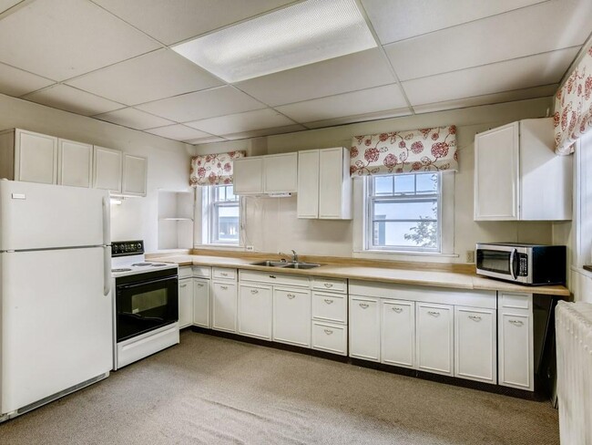Photo - 245 Hamline Ave S