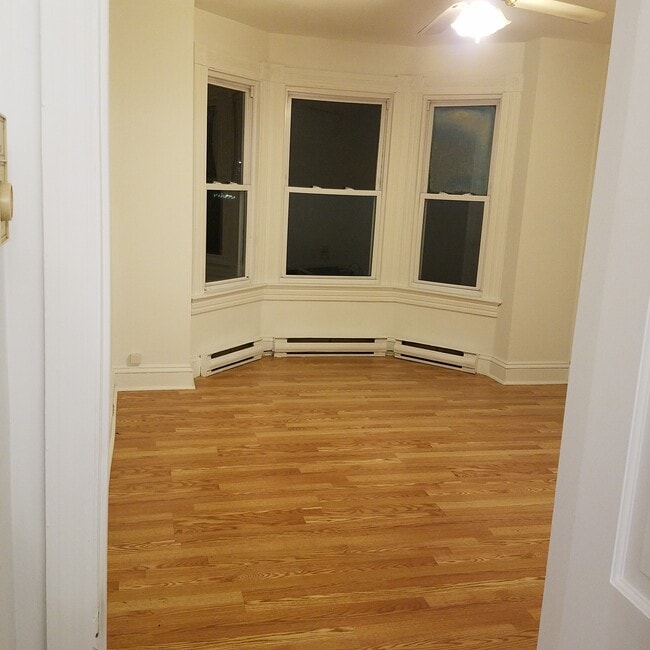 Photo - 146 Wellsville Ave Unit B