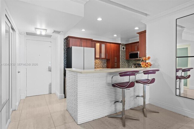 20100 W Country Club Dr Unit PH09