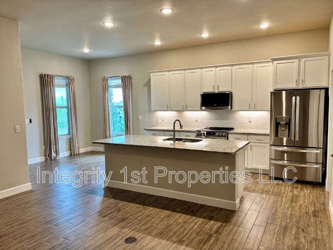 Photo - 7546 Apache Rd