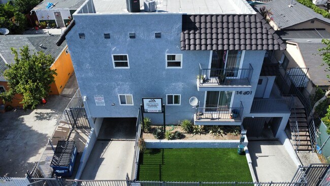14801 DELANO ST.