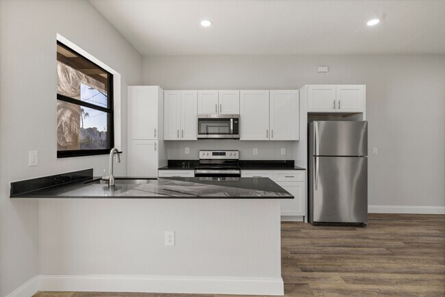 Photo - 4632 30th St SW Unit 1