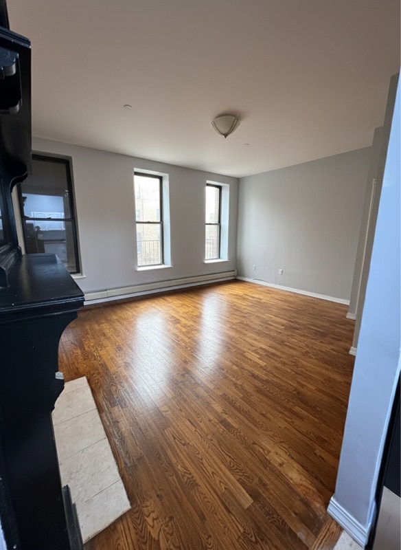 Photo - 135 W 130th St Unidad 2