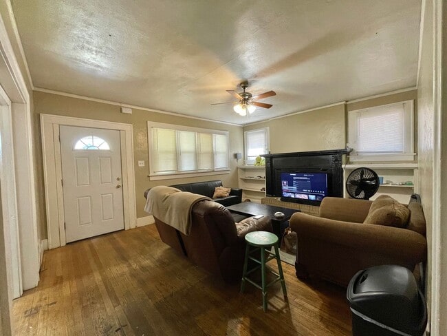 Photo - 1729 11th Ave