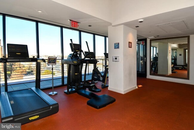 Building Photo - 1625 Eckington Pl NE Unit 610