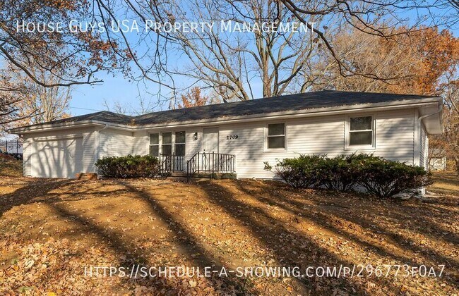 Photo - 2709 Cedar Crest Dr