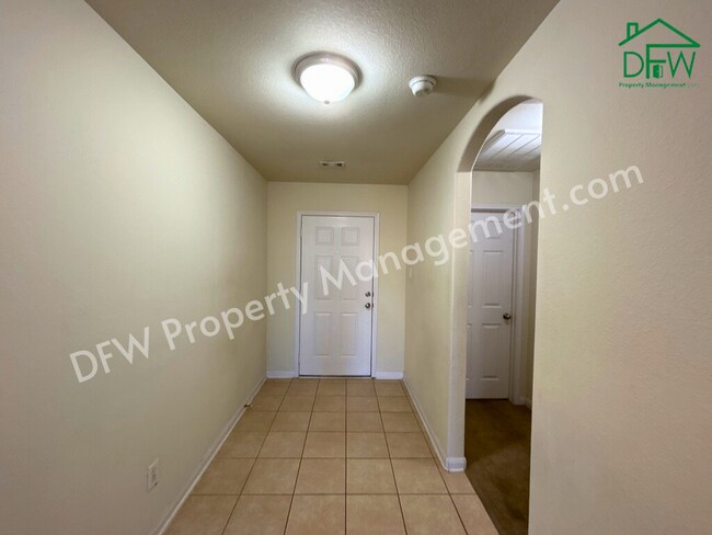 Photo - 10009 Iron Ridge Dr