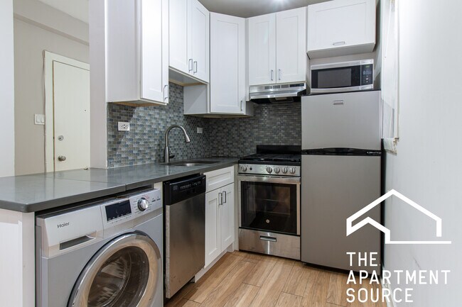 Photo - 511 W Belmont Ave Unidad 43