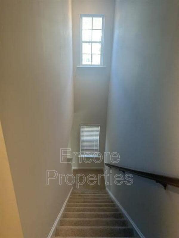 Photo - 18 March Crk Dr