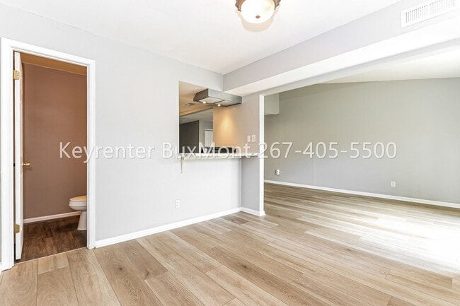 Photo - 1825 Bridgetown Pike Unit 310