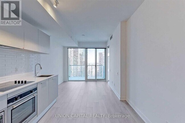 Photo - 3 Gloucester St Unit 2013