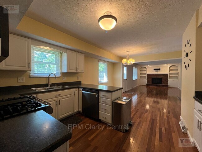 Photo - Updated Gahanna Home with Finished Basement & Fenced Yard
