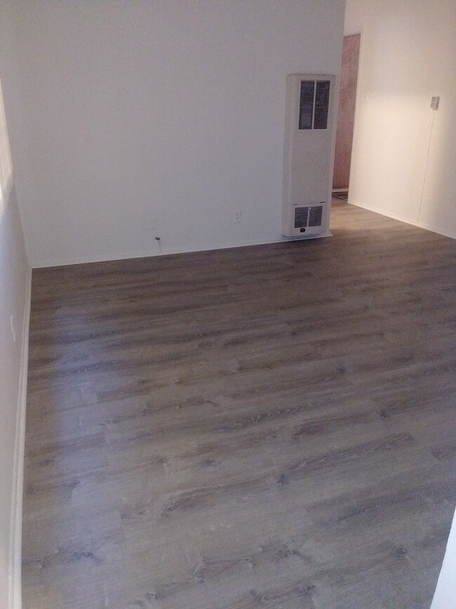 Century West Apartments (1525 Sawtelle Blvd)