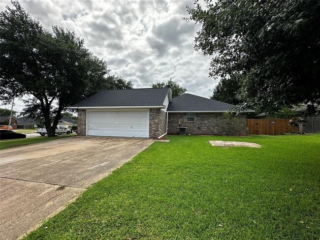 Photo - 1400 Prairie Dr