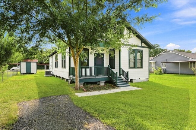 Photo - 313 S Blackwell St