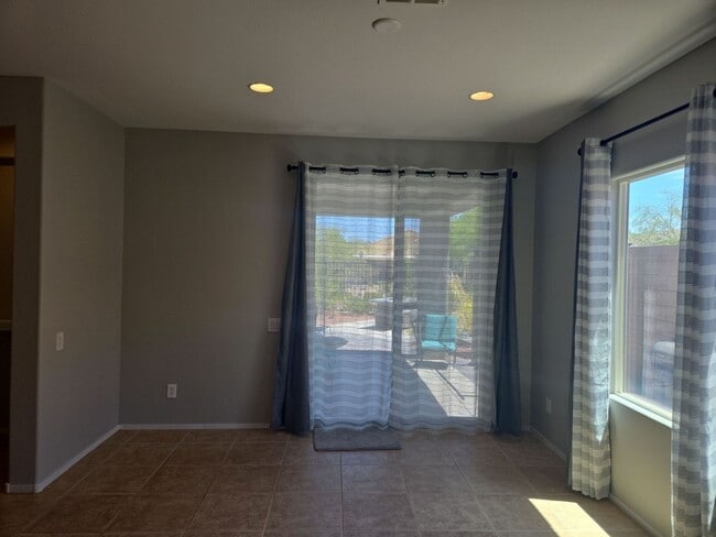 Photo - 3-bedroom, 2-bath home located in a cul-de-sac in desirable Anthem Highlands.