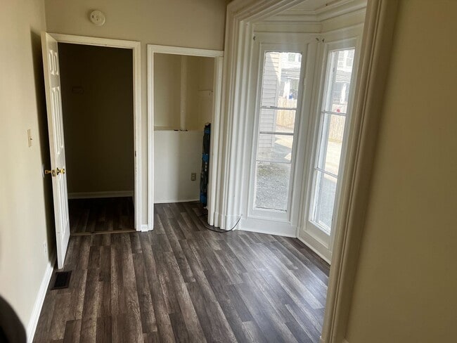 Photo - 937 Broadway Unit 3