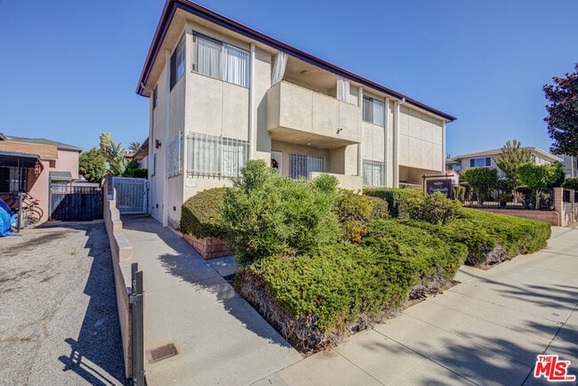 Photo - 305 E Plymouth St Unit 7