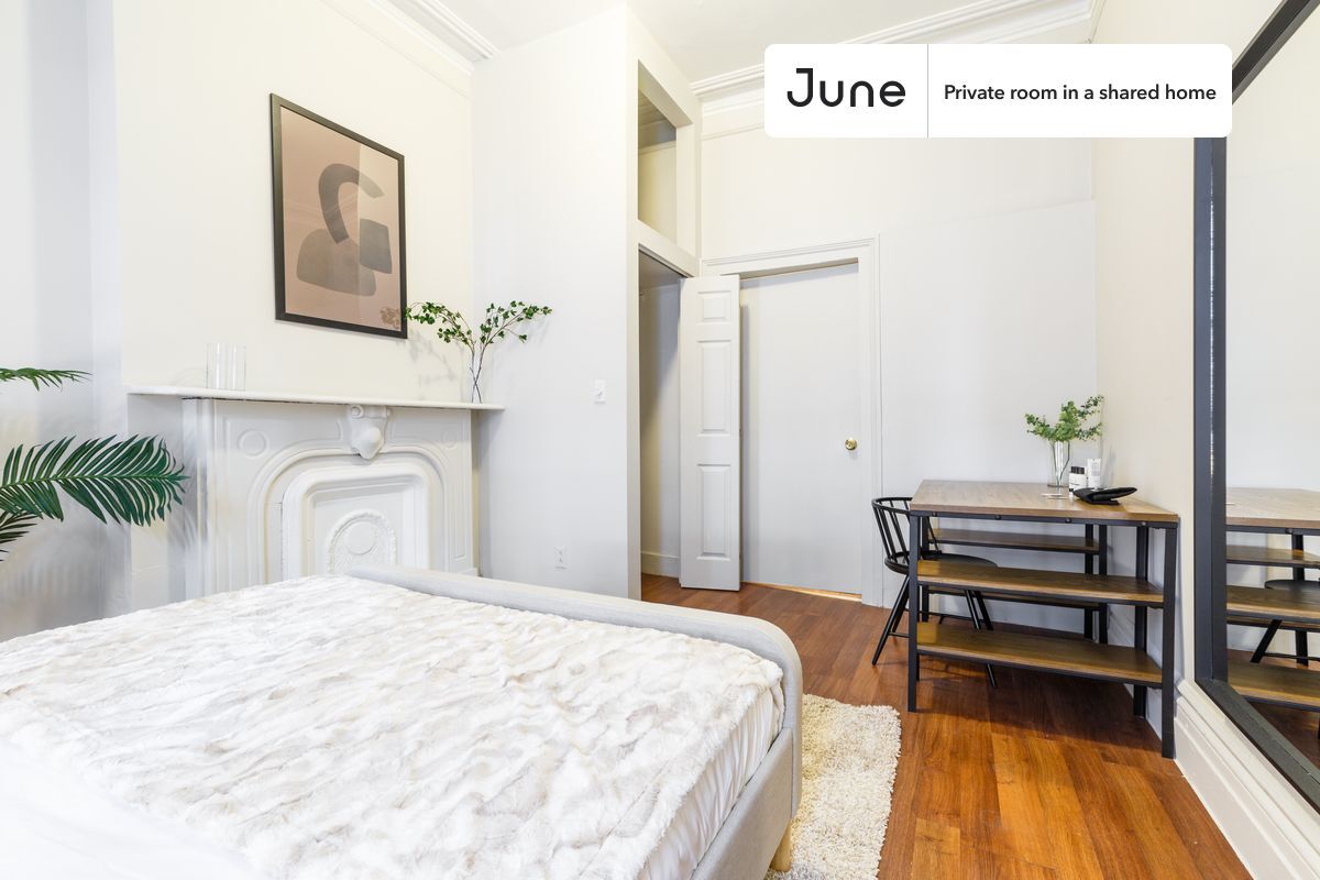 Private bedroom in 4 bed/2 bath Home - Private bedroom in 4 bed/2 bath Home