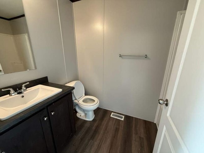 Photo - 2737 W Washington Center Rd