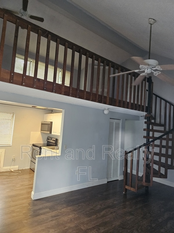 Photo - 2122 Bradford St