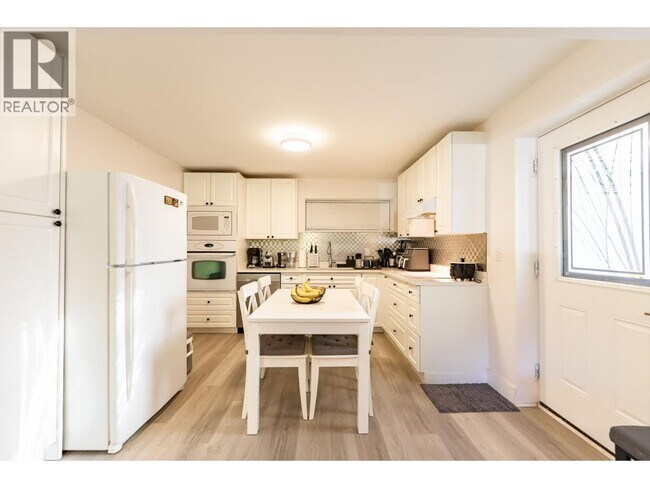 Photo - Garden Suite-4605 PRIME STREET