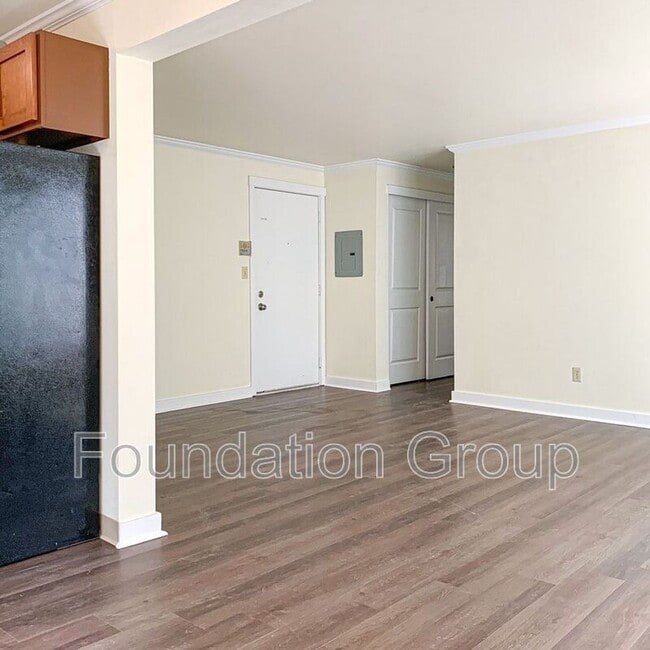 Photo - 1123 N 91st St