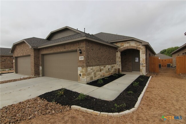 Building Photo - 1259 FM306 Rental