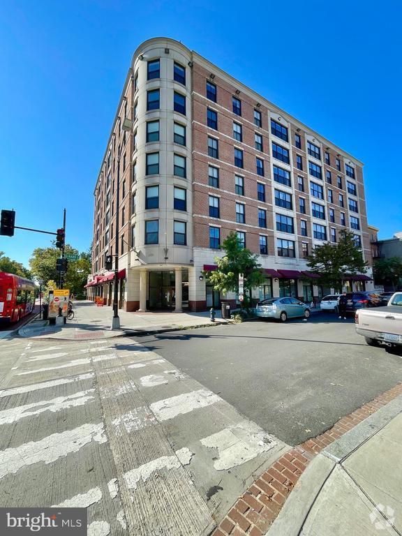 Building Photo - 2750 14th St NW Unit 404 Rental