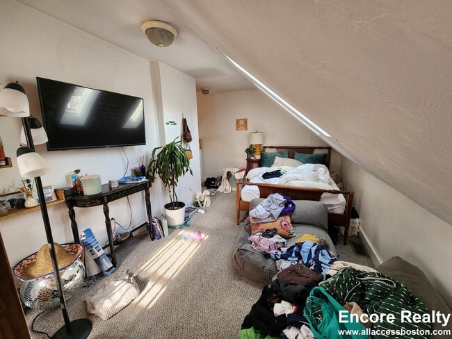 Photo - 51 Gardner St Unit 51 Gardner Street