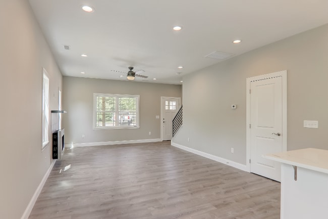 7 Water Pointe Wy