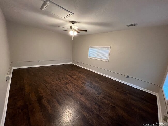 Photo - 333 E Woodlawn Ave