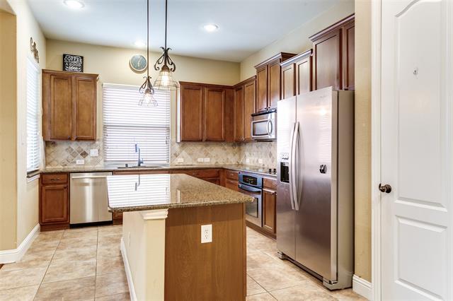 Photo - 224 Wallington Way