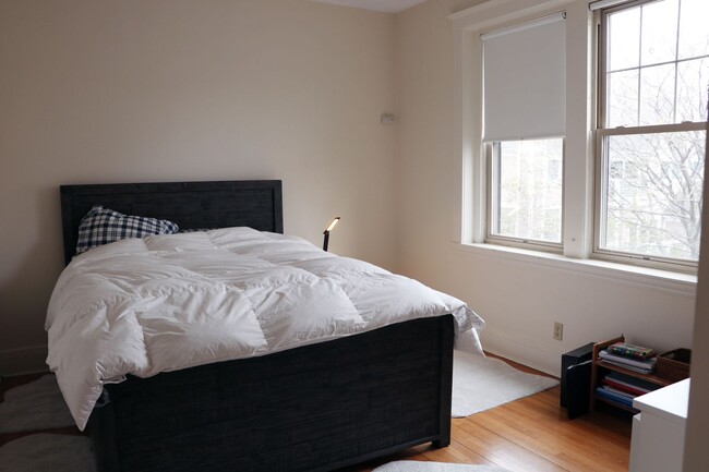 Photo - 3bed/1 bath in Brookline
