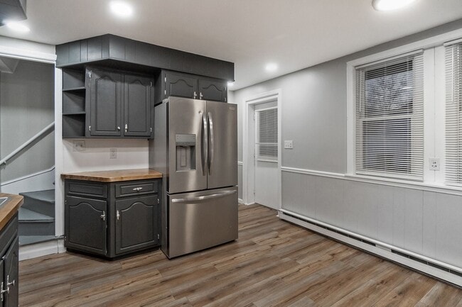 Photo - 137-139 Main St Unit 139-1