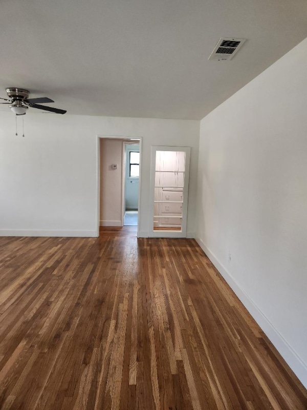 Photo - 261 N Larson St