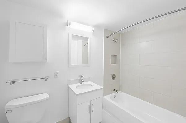 Photo - 333 E 91st St Unit 403