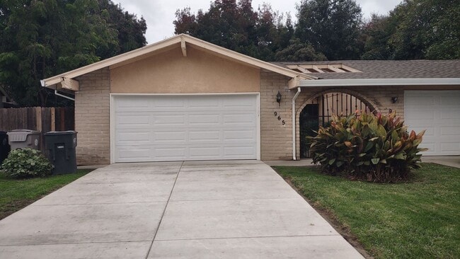 Building Photo - 965 Johnfer Way