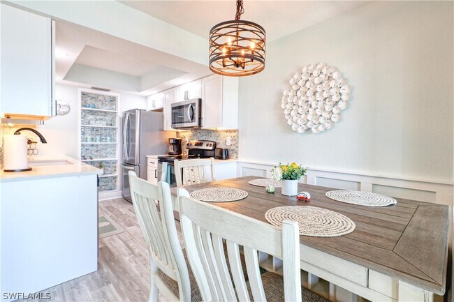 Photo - 898 Buttonwood Dr Unit 104