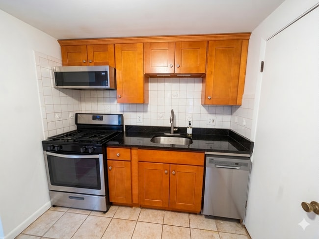 Building Photo - 87 Madison St Unit 2R