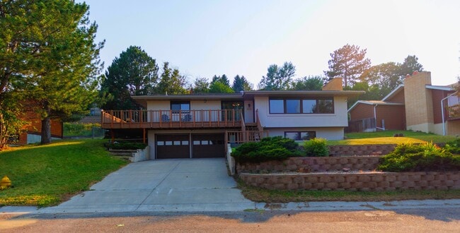 Photo - 2750 Greenbriar Dr
