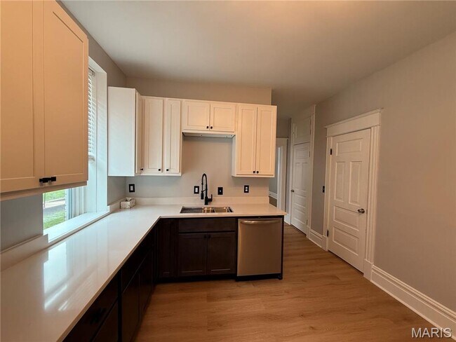 Photo - 3009-3011 Magnolia Ave Unit 3009 Magnolia