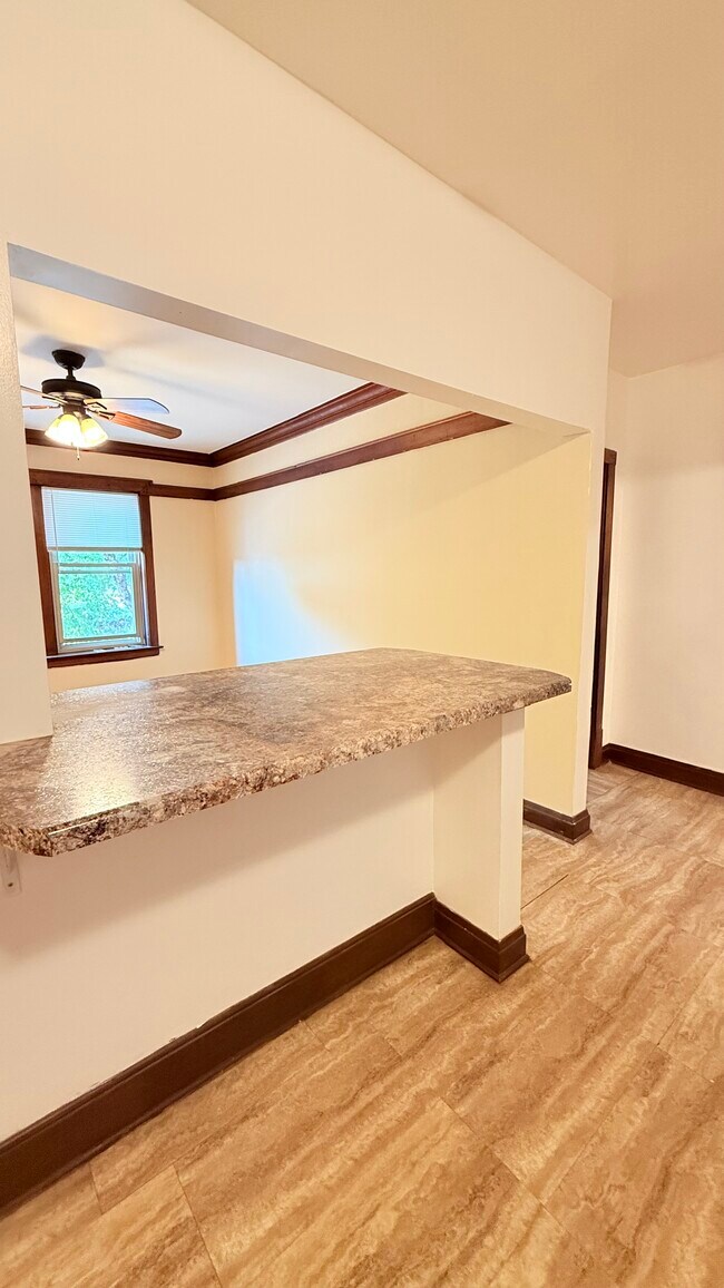 Photo - 4453 W Dickens Ave Unit 2