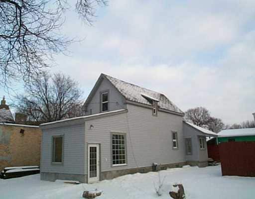 Photo - 315 Austin St N