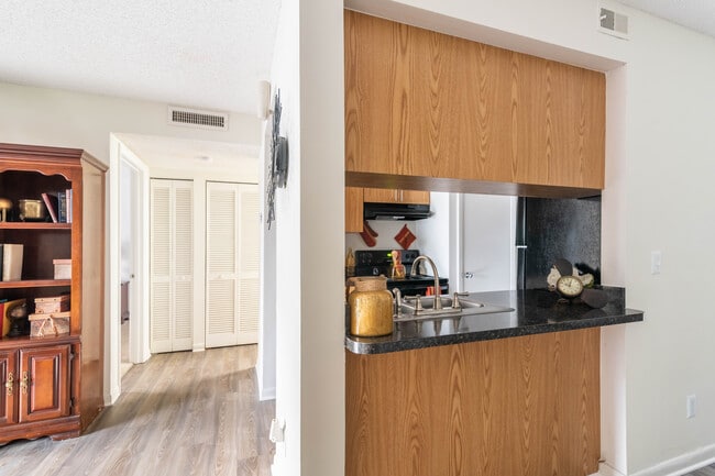 Brookside Manor Apartments