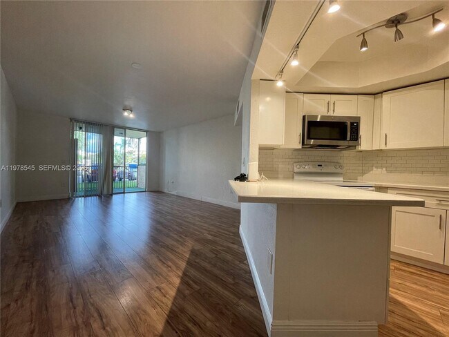 Photo - 8323 Lake Dr Unit 108