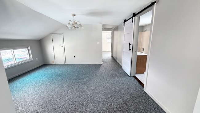 Photo - 33 Spring St Unit Flr 2