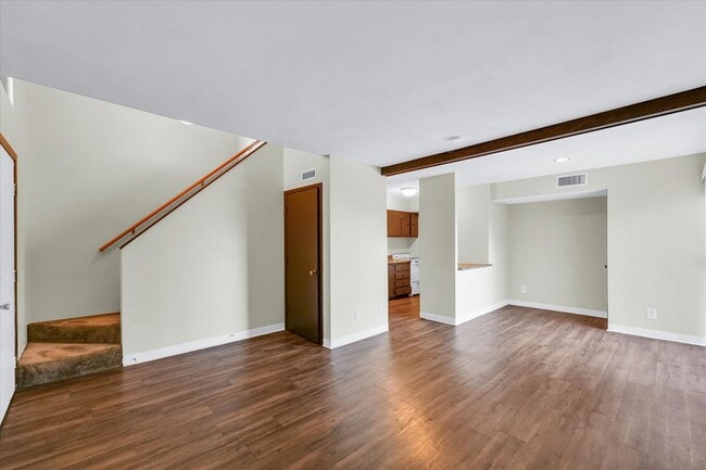 Photo - 717 Fairmont