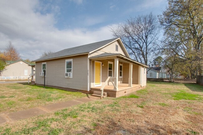 Photo - 3701-3703 Fairview St SW Unit 3703