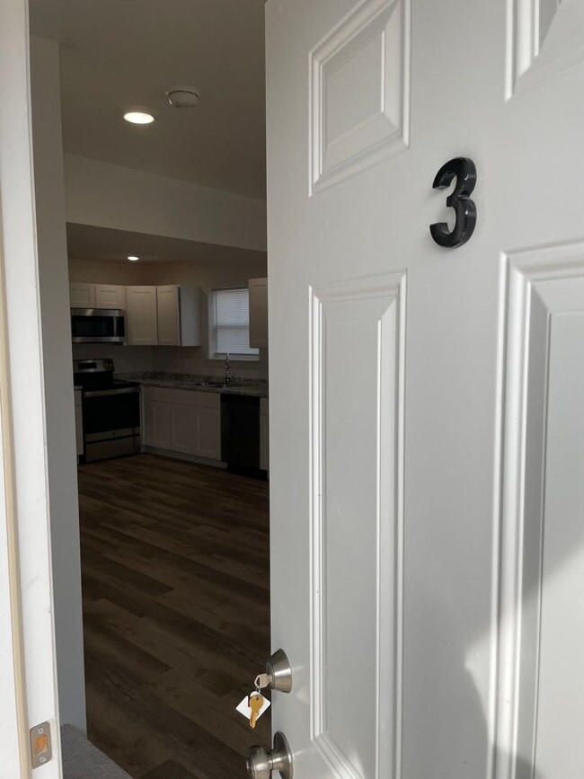 Building Photo - Townhomes Now Available in Strafford MO!